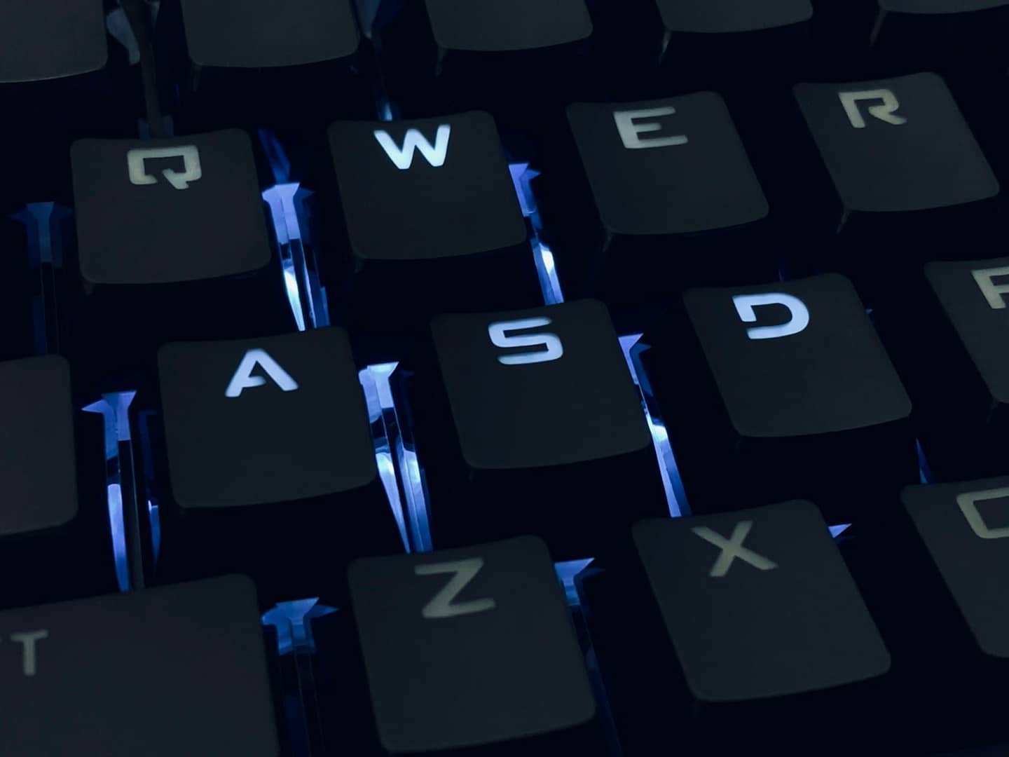 black and white computer keyboard