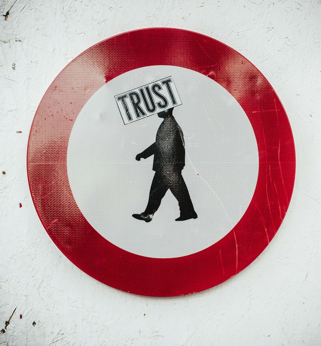The Complete Guide to Zero Trust Implementation: Why 88% of CISOs Still Struggle in 2025
